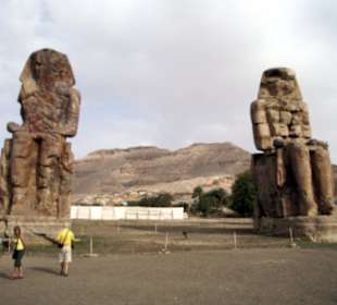 Die Memnon-Kolosse muss man gesehen haben