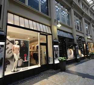 Restaurants & Geschäfte