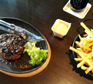 Steak mit Beilagen für 31,85 €