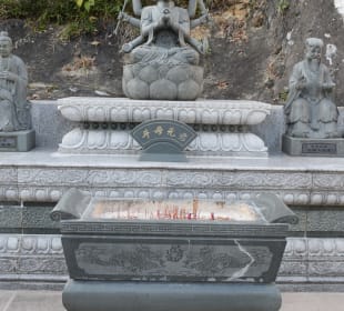 Temple of 10.000 Buddhas