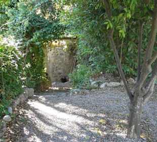Treppe vom oberen Gartenbereich runter