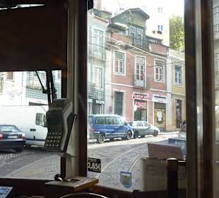 Rundfahrt mit der Tram 12 durch Lissabon