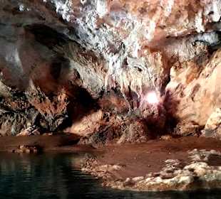 Altinbesik Höhle
