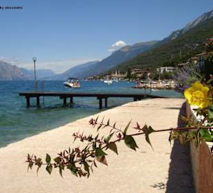 Strandpromenade in Brenzone: ruhe und Erholung
