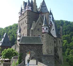 Blick zur Burg Eltz 