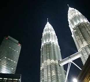 KLCC Park - Petronas Twin Towers - Kuala Lumpur