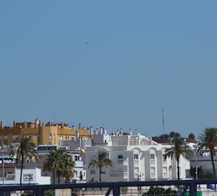 Ausblick vom Hafen auf Rota