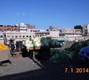 Basar : Obst - Gemüse - Fleisch