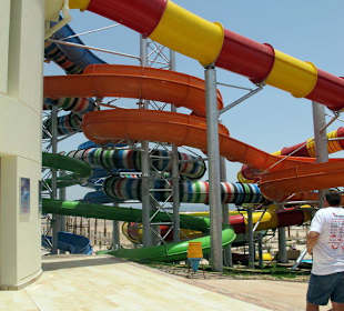 Wasserpark mit 46 Rutschen im Makadi Resort