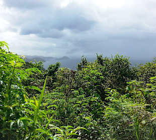 Aussichtspunkt mit Blick über das Meer