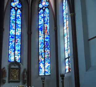 Chagall-Fenster – große Kunst in St. Stephan