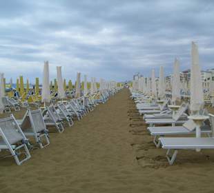 Strand bei schlechtem Wetter