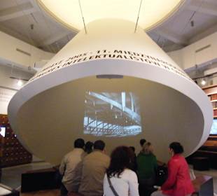 Centrum Poznawcze Hali Stulecia.