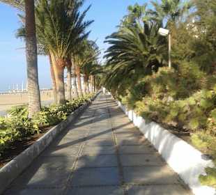 Uferpromenade Richtung Leuchturm