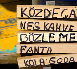 Der Staudamm selbst in voller Pracht