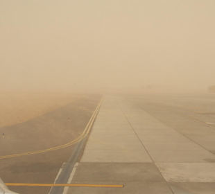 Landung in Hurghada bei Sandsturm