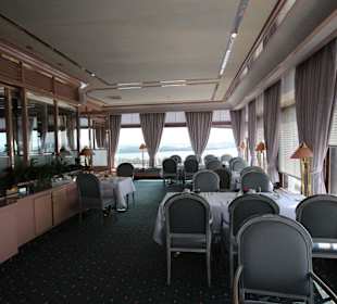 Innenausstattung des Cafes Über den Wolken