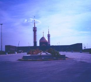 Zufahrt zur Grabanlage 