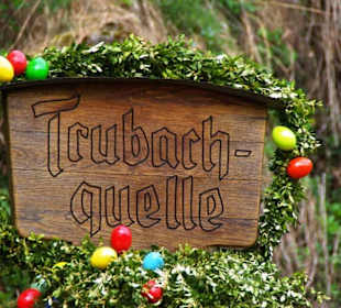 Osterbrunnen in Obertrubach