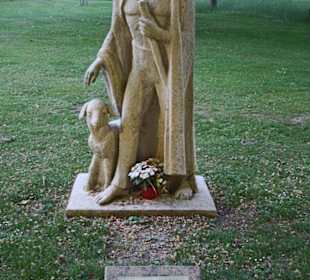 Schäfer Denkmal am Terrasse am Café Amadeus 