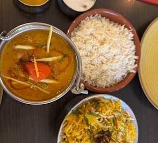 Mango Butterbeans, Chicken Biryani, Salna, Raita
