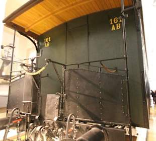 Fahrzeughalle im DB Museum
