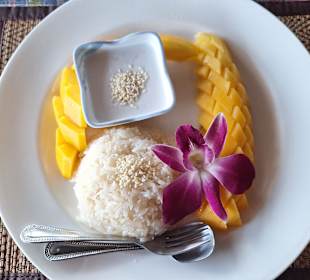 Sticky Rice with Mango 🥰