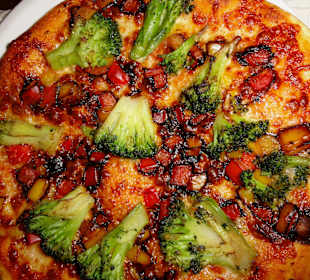 Gemüse-Pizza