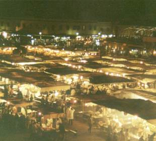 Essensstände bei Nacht / Jemaa el fna Platz