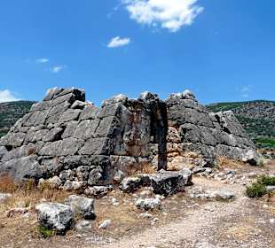 Pyramide in der Nähe von Kefalari