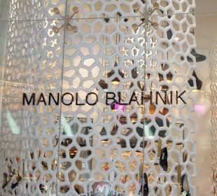 Sex and the City in Dubai - Manolo Blahnik