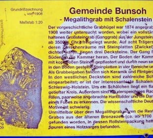 Megalithgrab mit Schalenstein