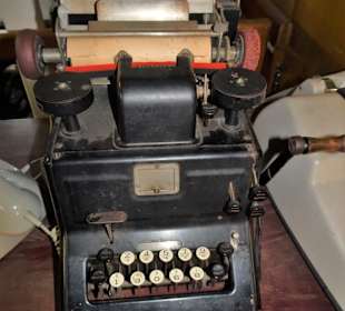 Ausstellung in der Remise der Windmühle Varel