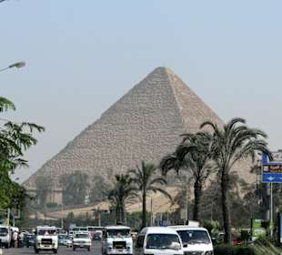 Pyramidenblick vom Hotel
