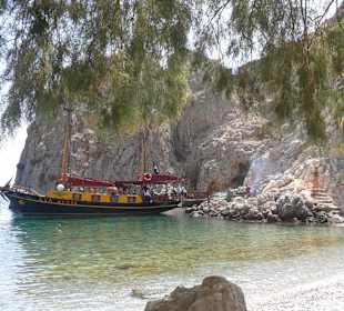 1. Halt in einer idyliischen Buch