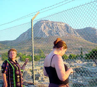 Blick zum Kloster von Altkorinth