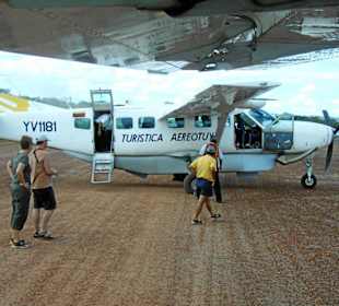 Flughafen Canaima
