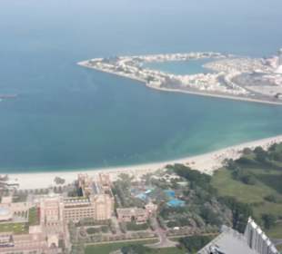 Blick auf Abu Dhabi aus 300m Höhe