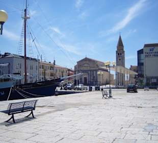 Am Hafen und Altstadt