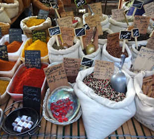 Eindrücke vom Wochenmarkt in Collioure