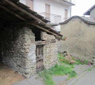 Der wunderschöne Bergort Stazzona