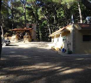 Taverne und Shop