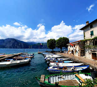 Wanderweg entlang des Lago