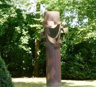 Skulpturen im Park Schloss Moyland