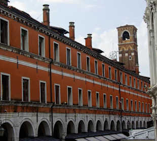 Bei der Rialto Brücke