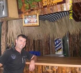 Siggi an seiner Bar