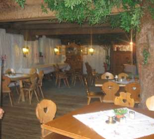 Gastraum in der Unterhofalm