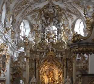 Stift Unserer Lieben Frau zur Alten Kapelle