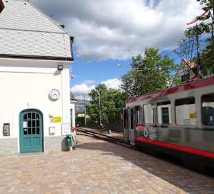 Die Rittenbahn an der Bergstation der Gondel