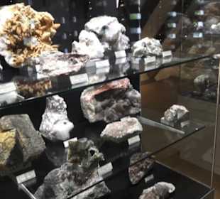 Museum für Mineralien und Mathematik